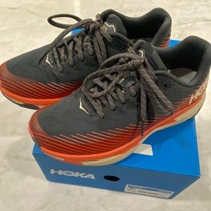 HOKA Torrent 2